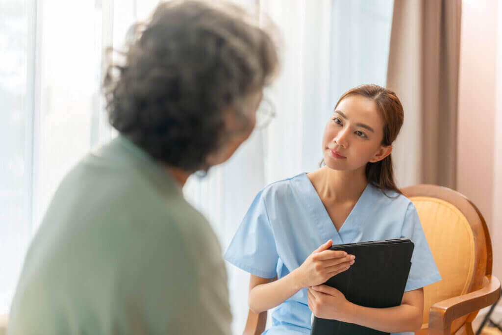 assisted living and memory care in tarzana